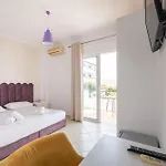 Keliani Hotel 3*